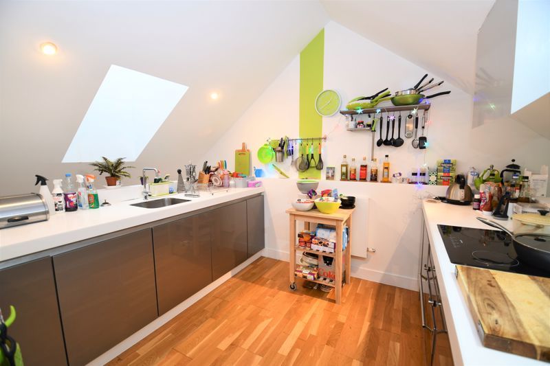 Property photo 2 of 12 Kitchen