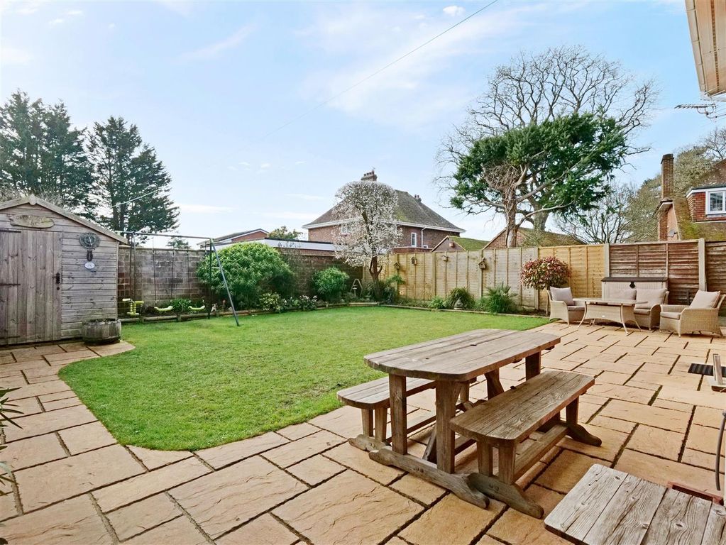Property photo 2 of 28 24