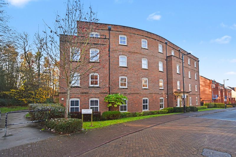 Property photo 1 of 9 Photo 11