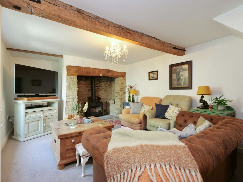 Property photo 3 of 13