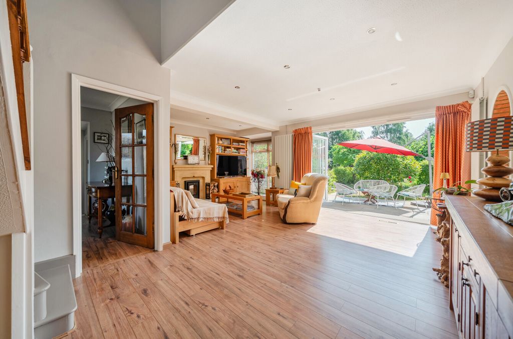Property photo 2 of 34 1494344-25-6A58A8...