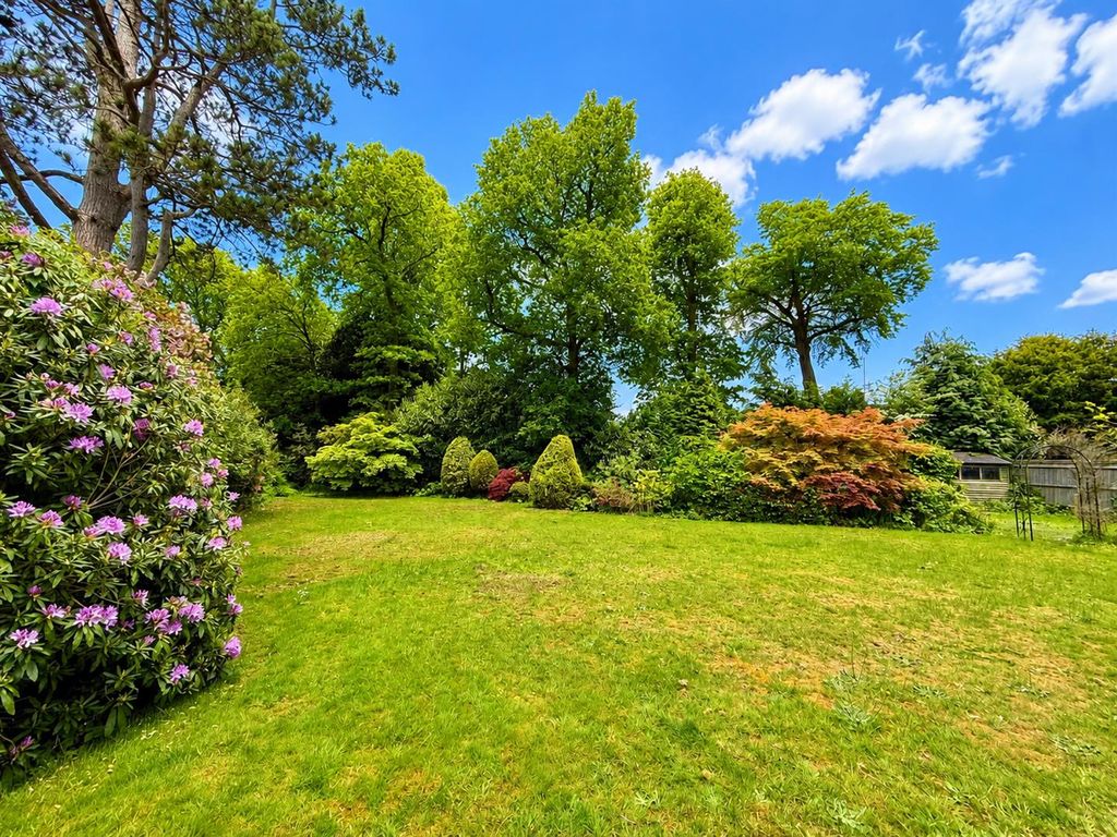 Property photo 3 of 16 Garden.Png