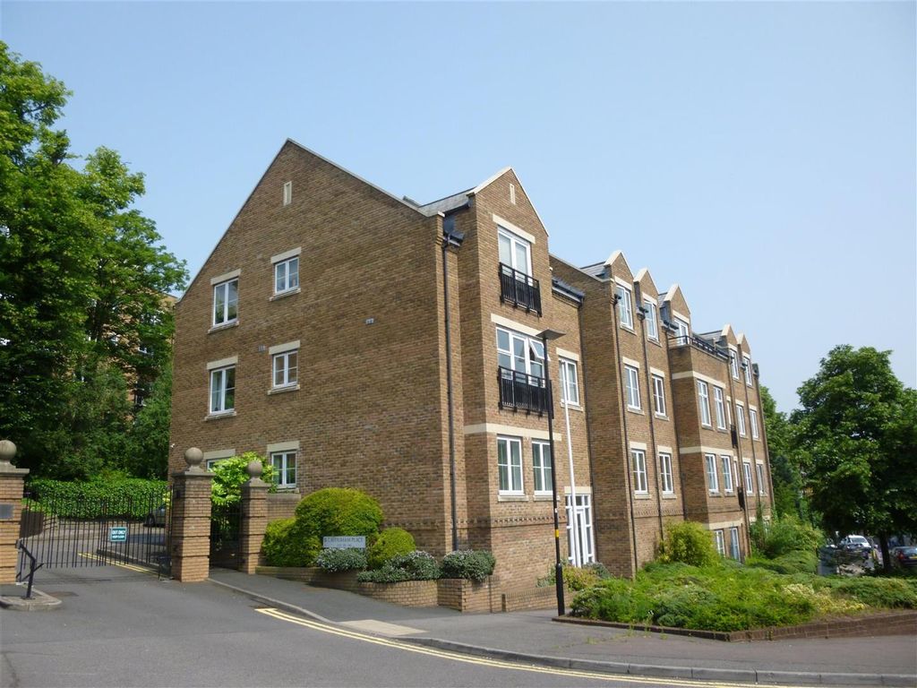 Property photo 1 of 9