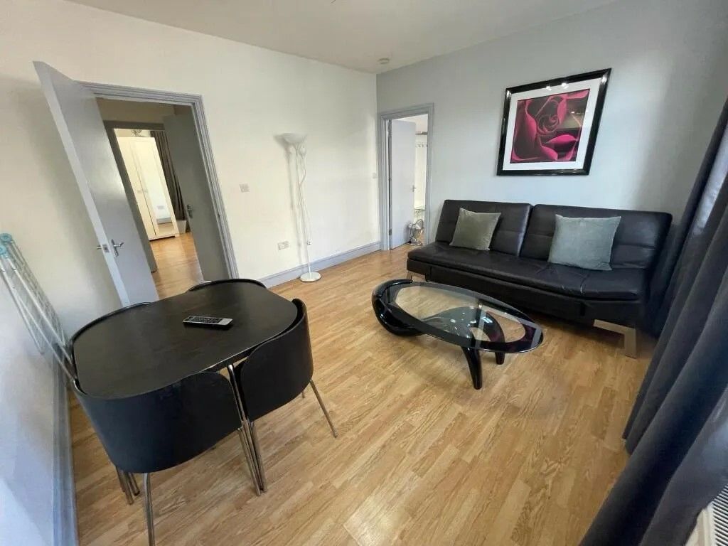 Property photo 1 of 9