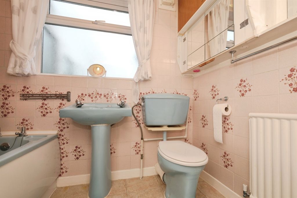 Additional image 11 of 2 bed detached bungalow for saleDouglas Avenue, Heanor DE75