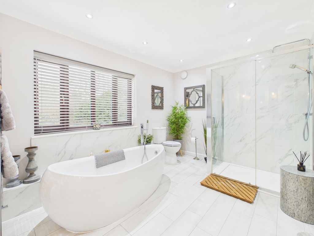 Property photo 3 of 28 Whitegates