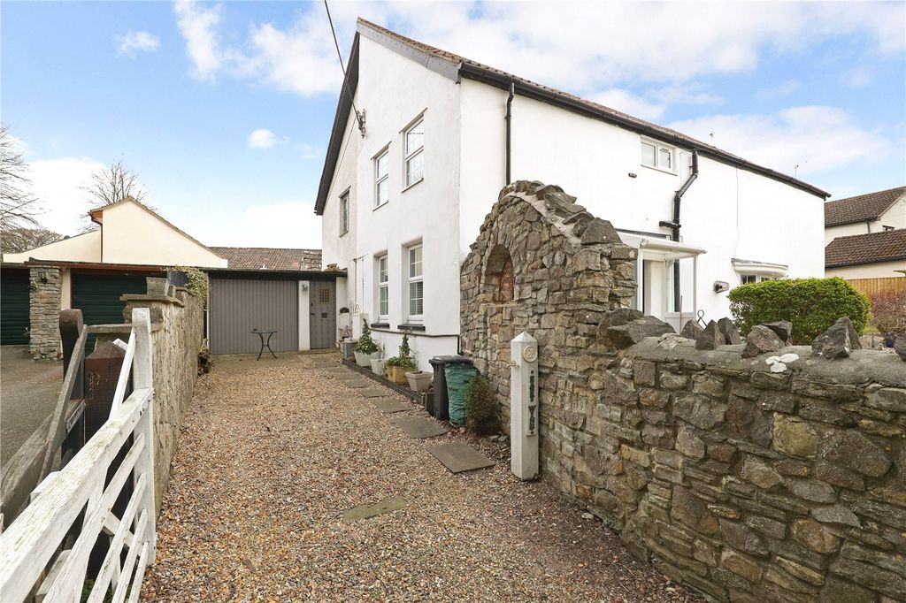 Property photo 1 of 30 Picture No. 35