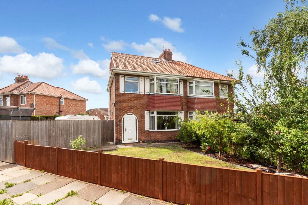 Property photo 1 of 21 Img_4121