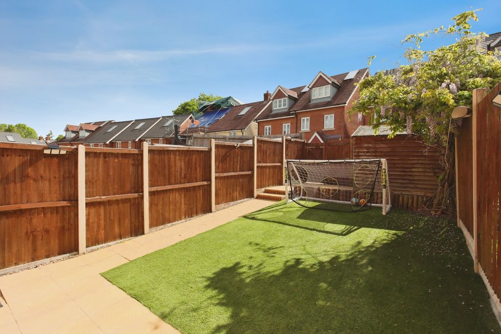 Property photo 3 of 13 Pbox-Img.Jpg