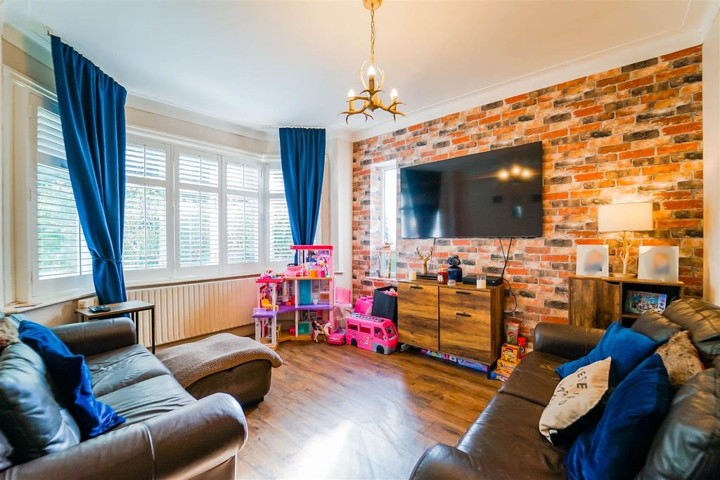 Property photo 3 of 20 6.Jpg