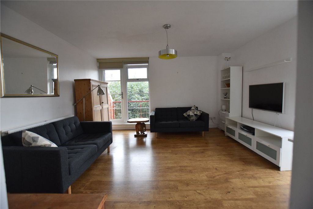 Property photo 2 of 10 Picture No. 09