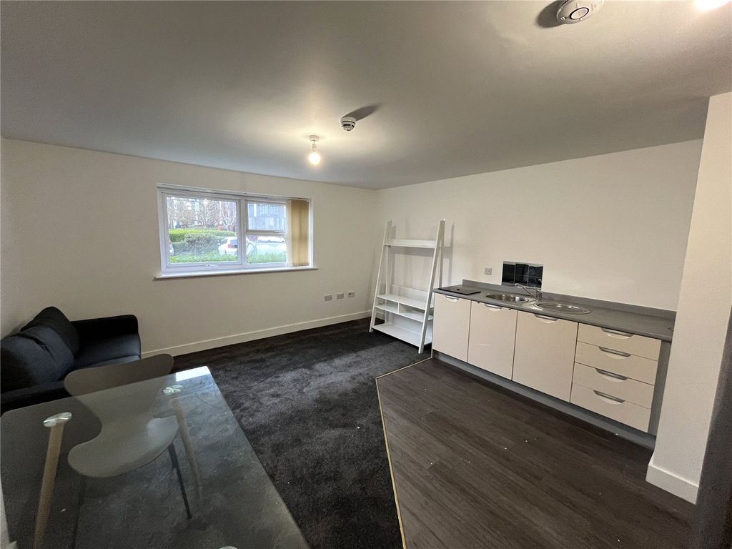 Property photo 2 of 7 Picture No. 09