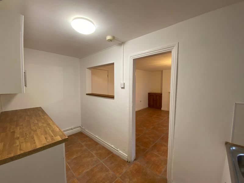 Additional image 7 of 1 bed flat to rentBasement Flat. York Place, Newport NP20