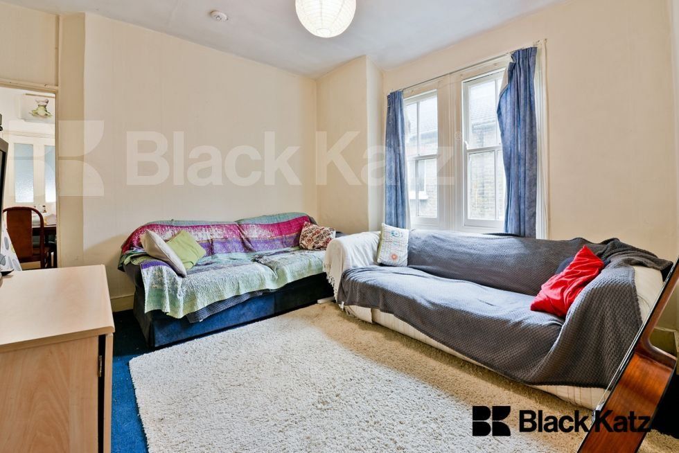 Property photo 3 of 5