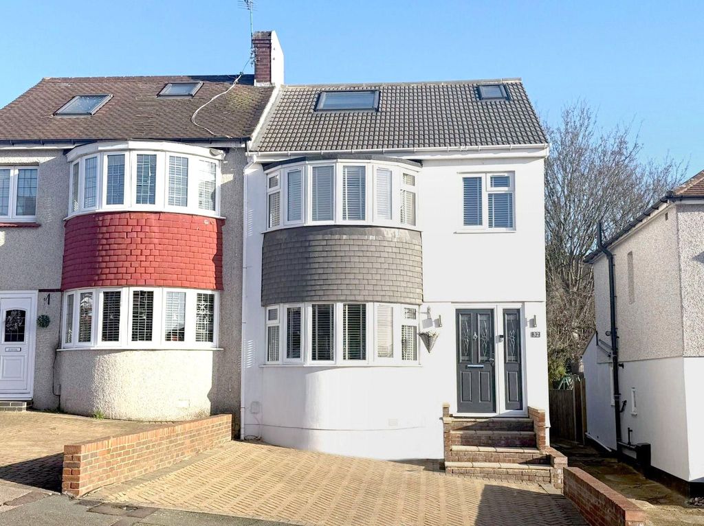 Property photo 1 of 25 External