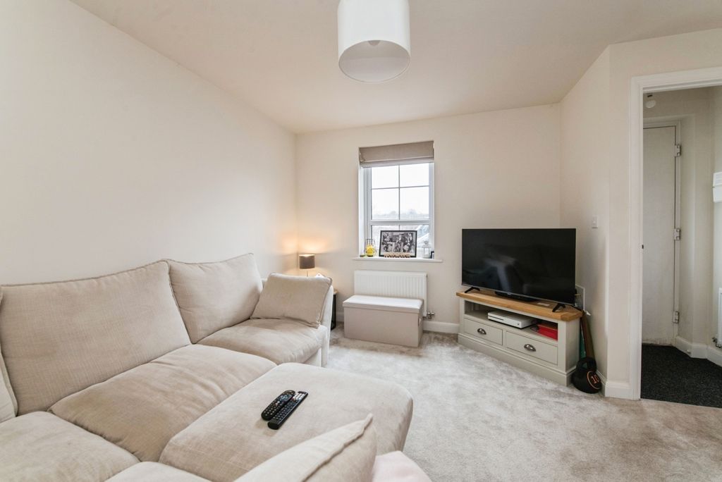 Property photo 3 of 14 Pbox-Img.Jpg