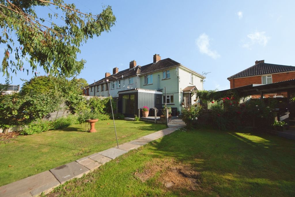 Property photo 3 of 20 Pbox-Img.Jpg