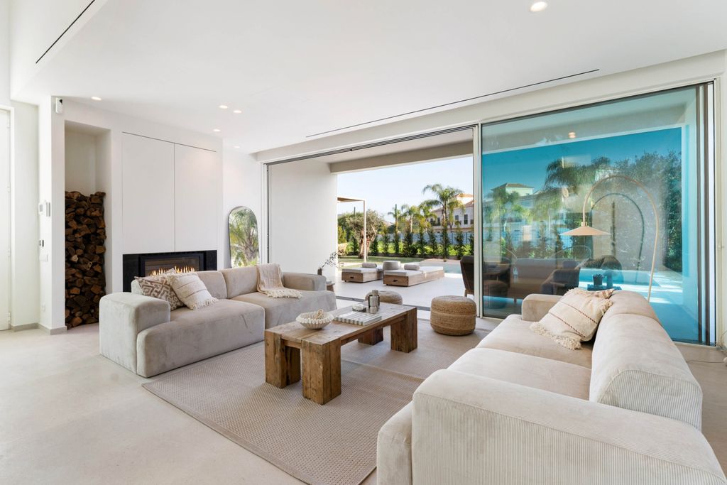 Property photo 3 of 28