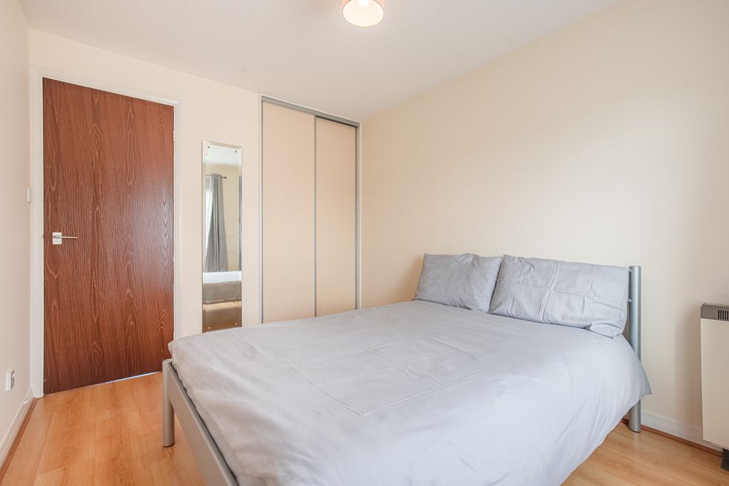 Property photo 3 of 11 Bedangle2