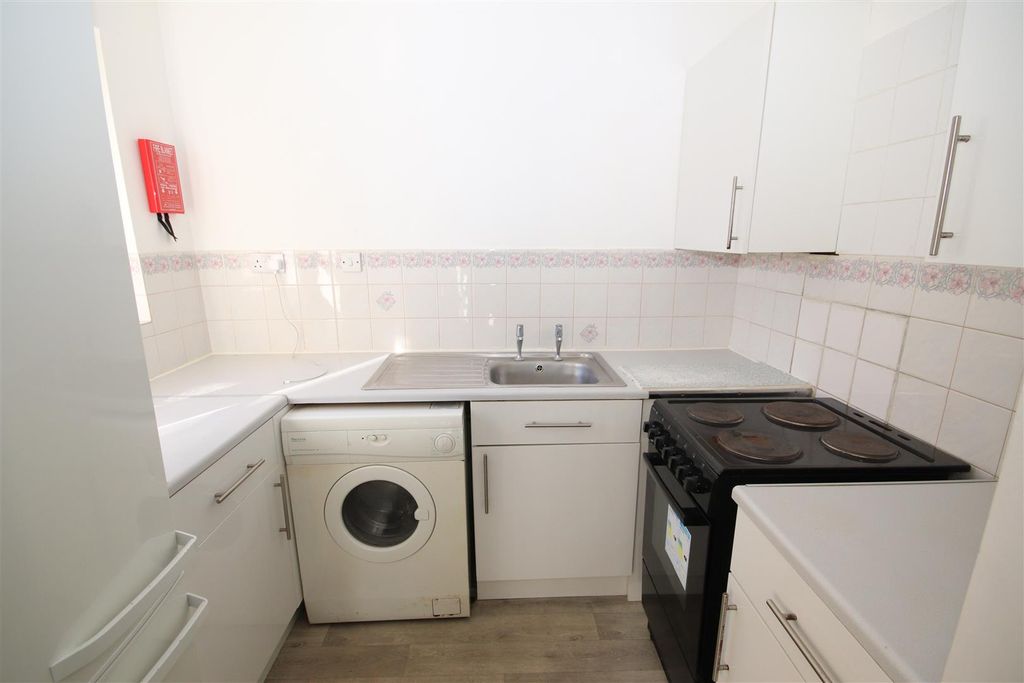 Property photo 3 of 6 Img_2450.Jpg