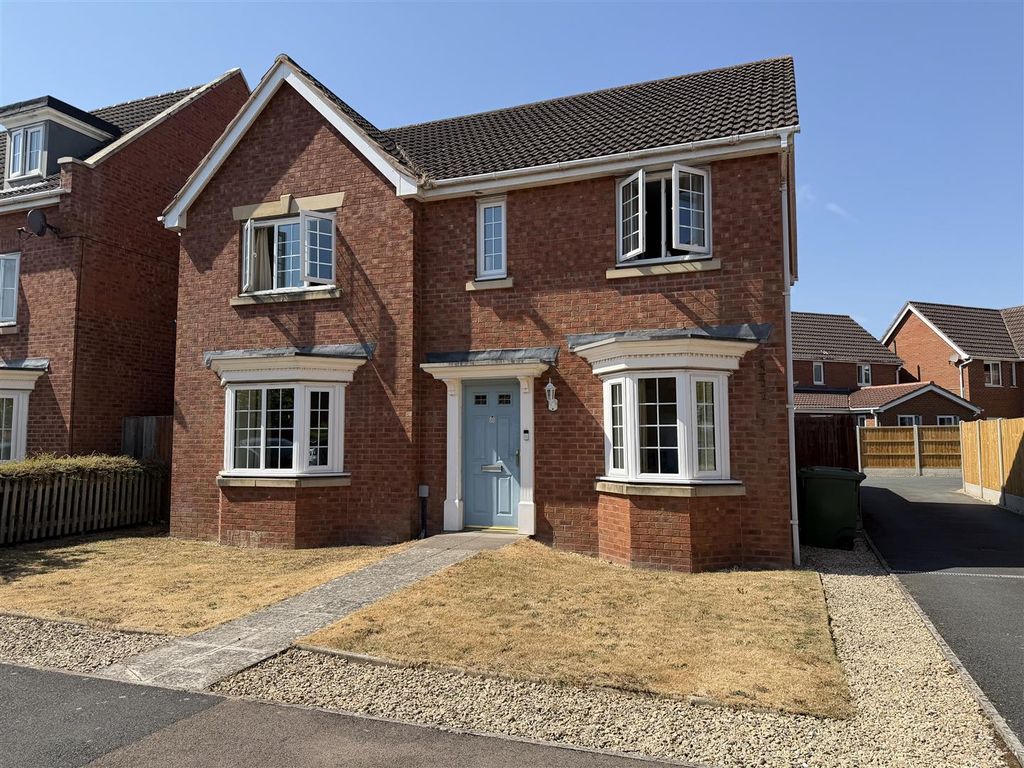 Property photo 1 of 28