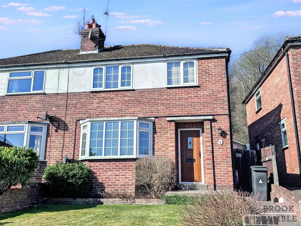 Property photo 1 of 16 01323 438506