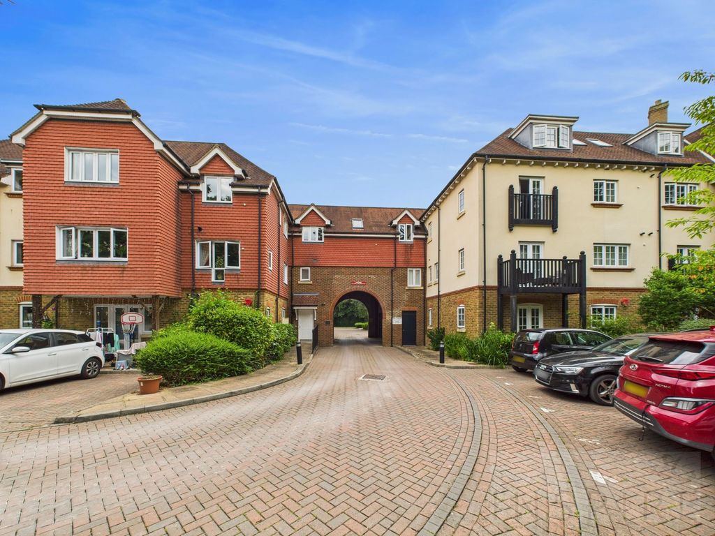 Property photo 3 of 16