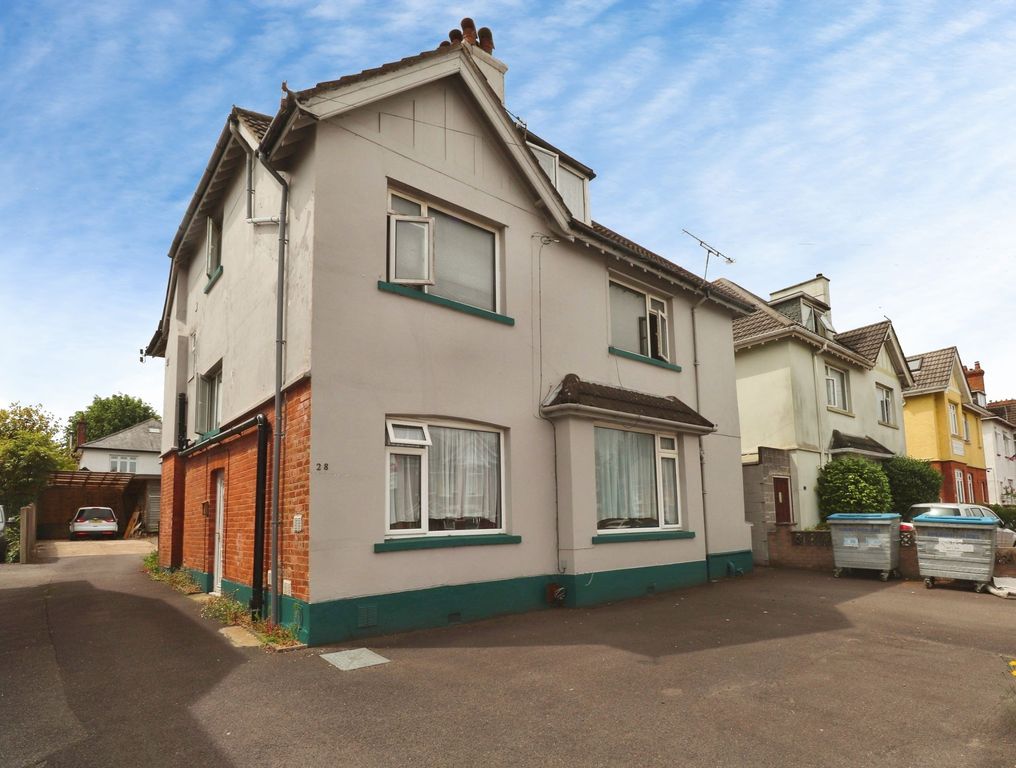 Property photo 1 of 5