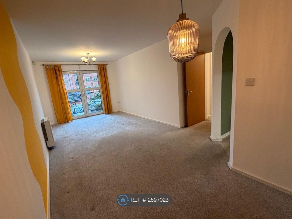 Property photo 3 of 15 Living/Dining Room