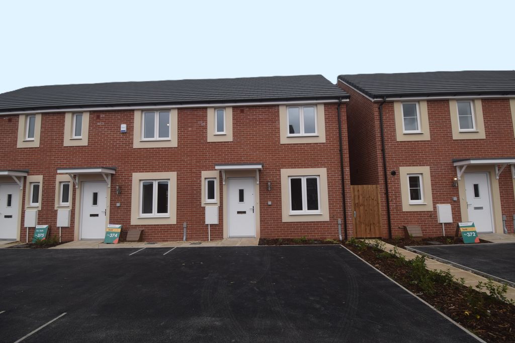 Property photo 1 of 13 External