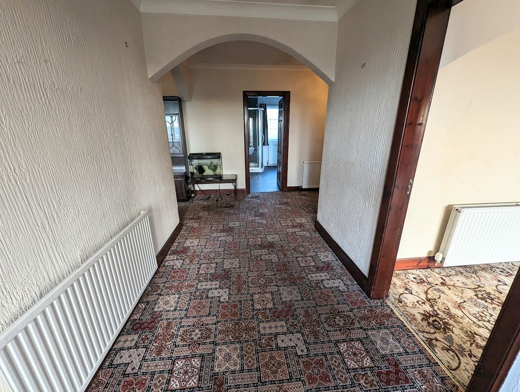 Property photo 3 of 28