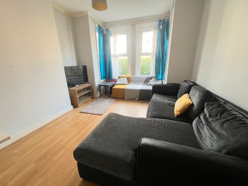 Property photo 3 of 8 Picture No. 03