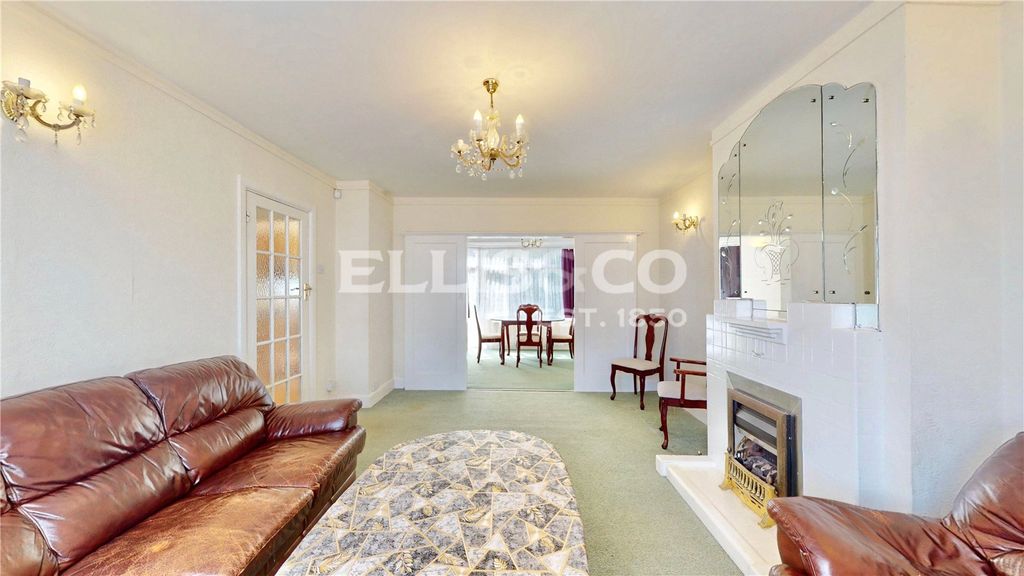 Property photo 3 of 15 Picture No. 24