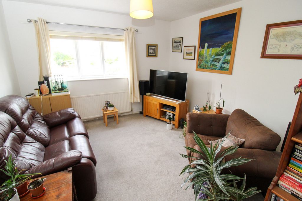 Property photo 3 of 14