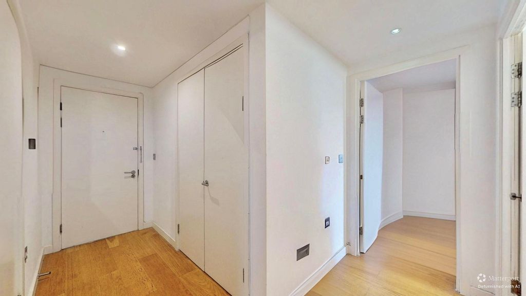 Property photo 3 of 21 Picture No. 22