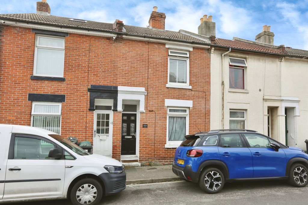 Property photo 1 of 17