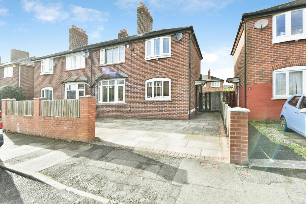 Property photo 1 of 15 Pbox-Img.Jpg