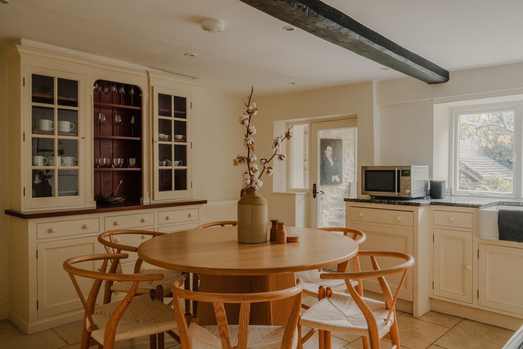 Property photo 3 of 25 319301 - _A745219-Hdr.Jpg