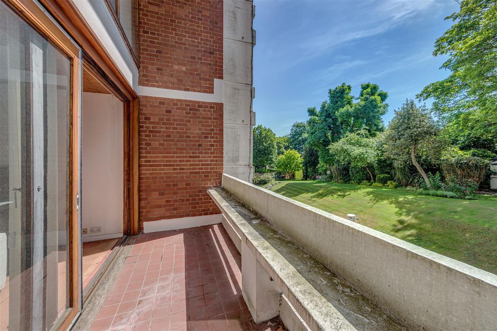 Property photo 3 of 26