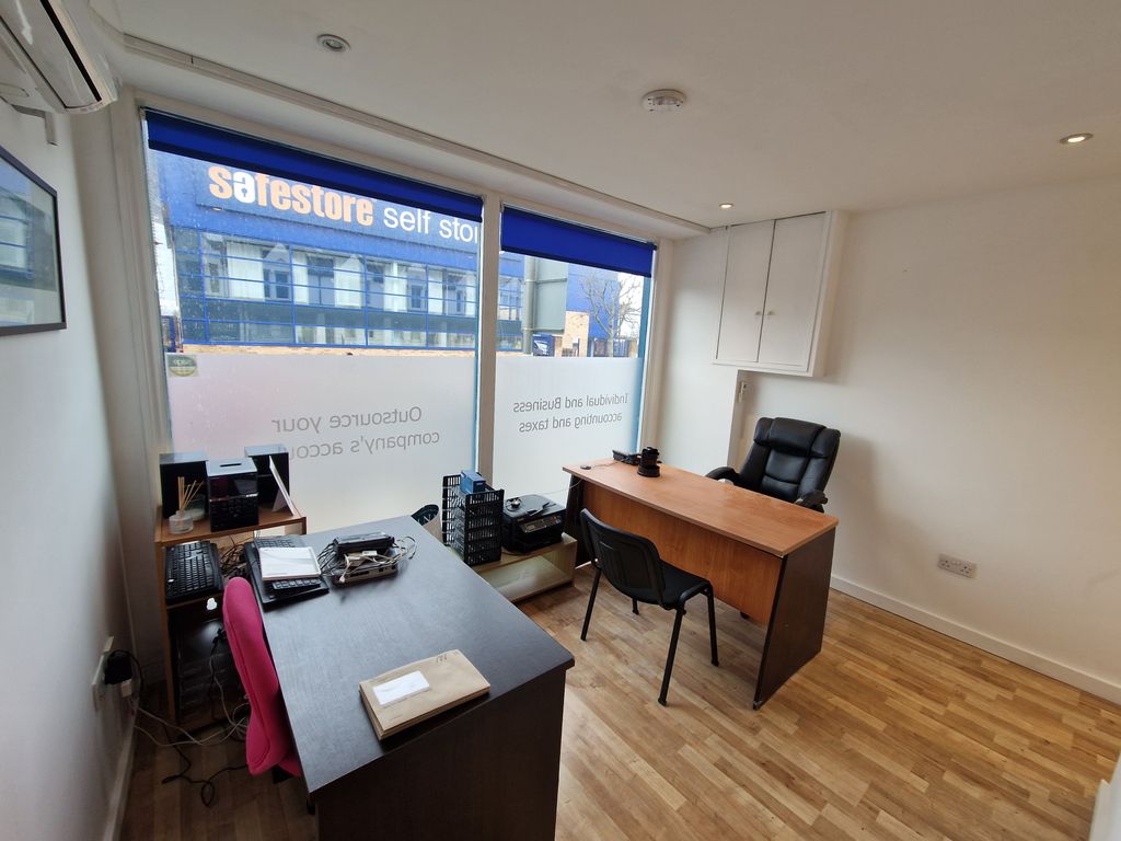 Property photo 2 of 6