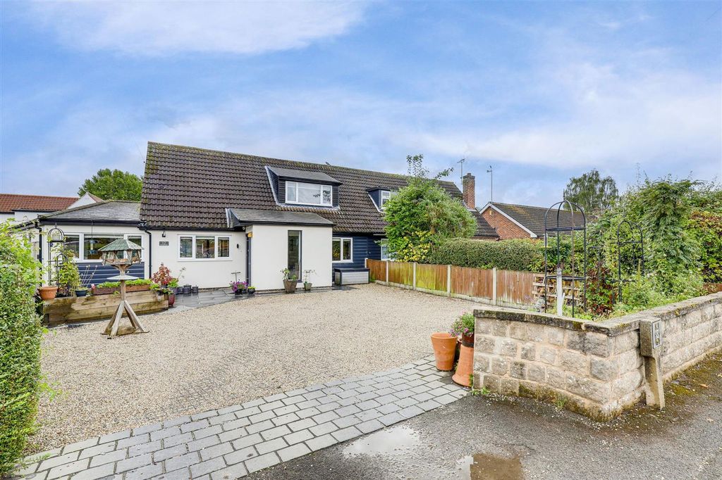 Property photo 1 of 36