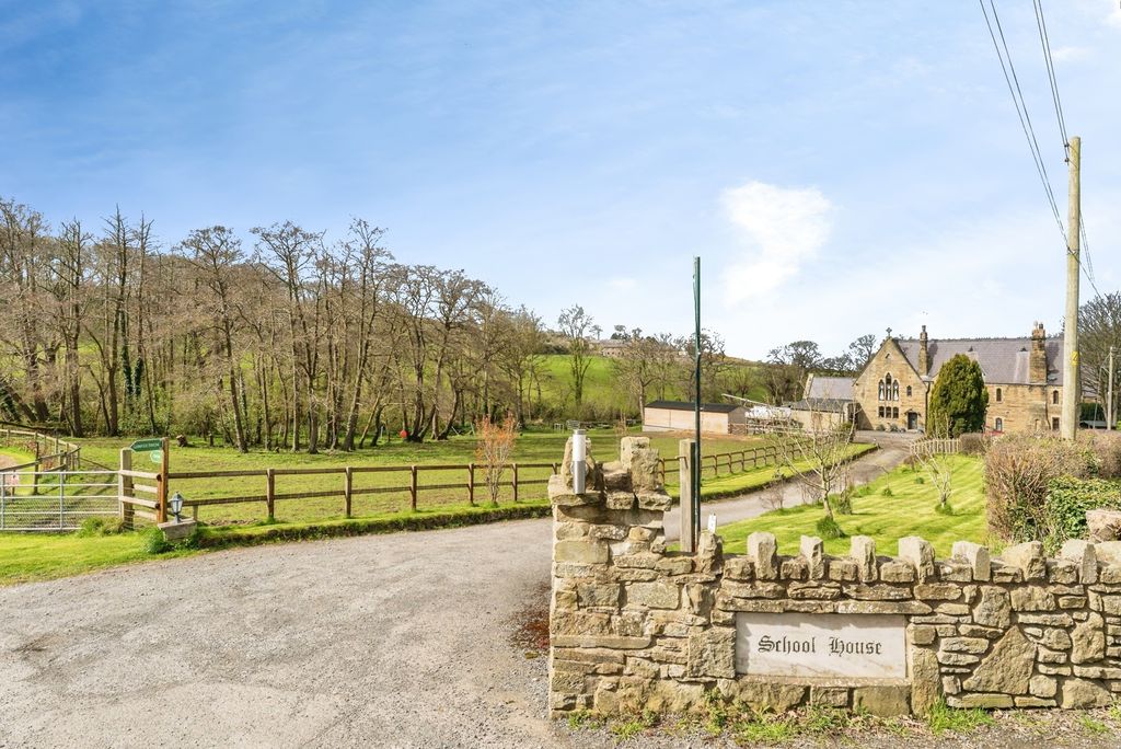 Property photo 1 of 30 Pbox-Img.Jpg