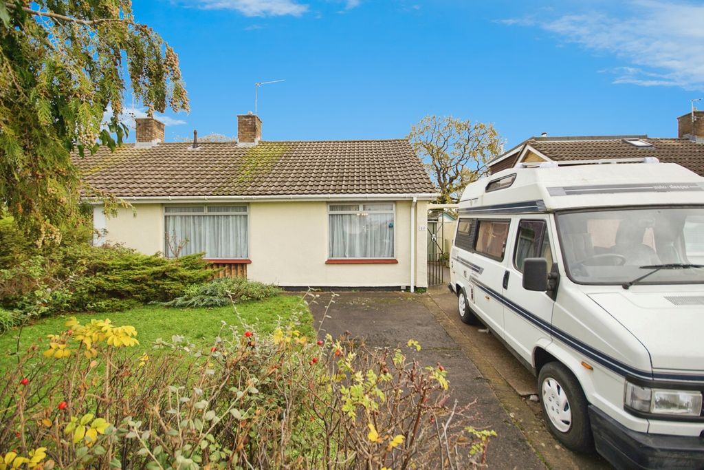 Property photo 1 of 18 Front