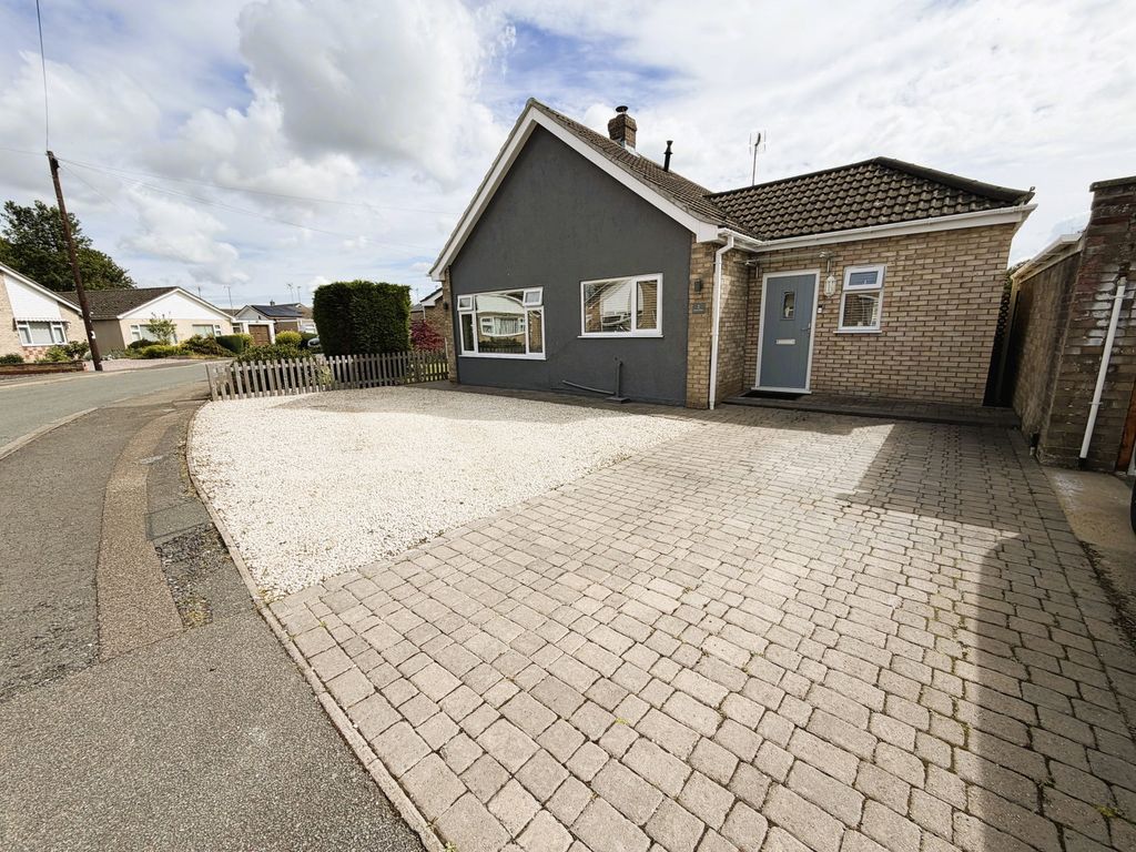Property photo 1 of 39
