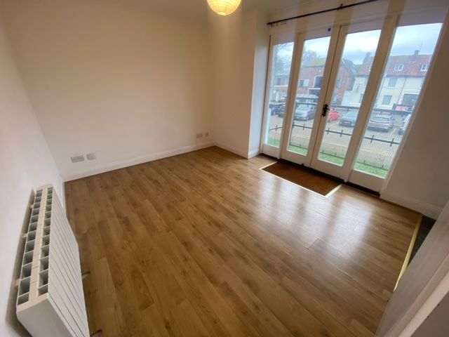 Property photo 2 of 7 Living Room