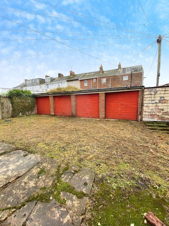 Property photo 2 of 3