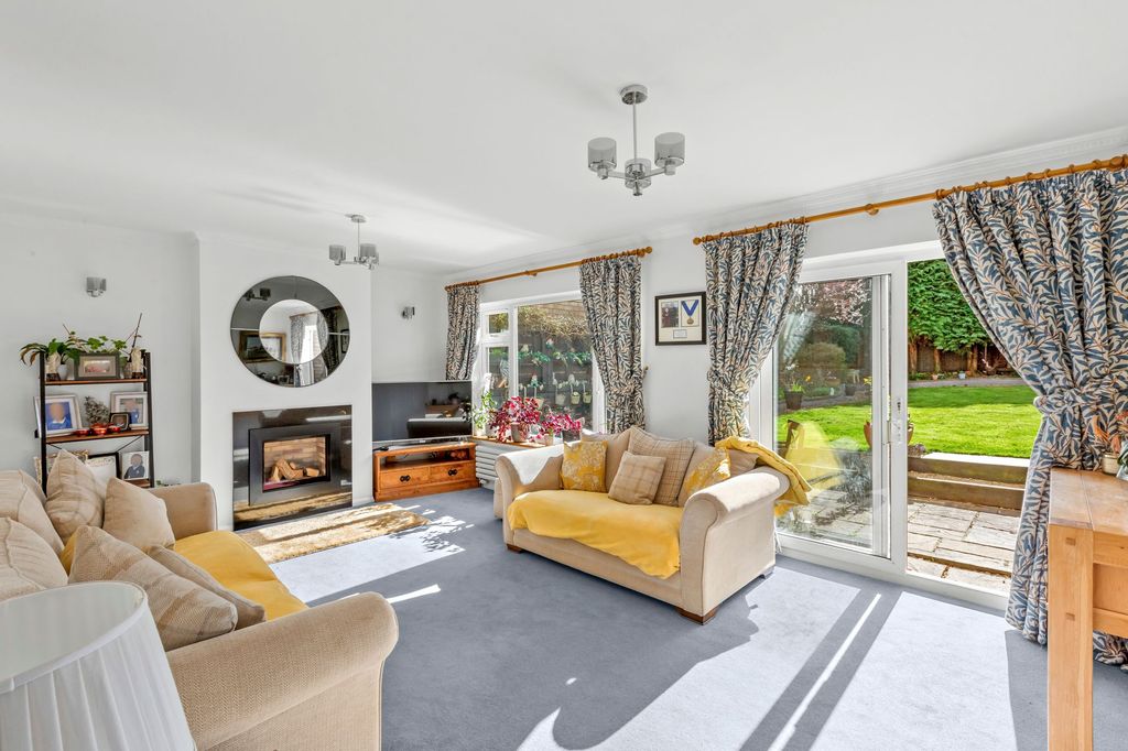 Property photo 3 of 14