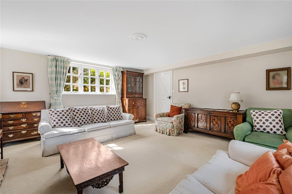 Property photo 2 of 44 Picture No. 06