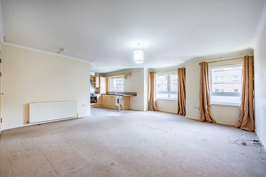 Property photo 2 of 30