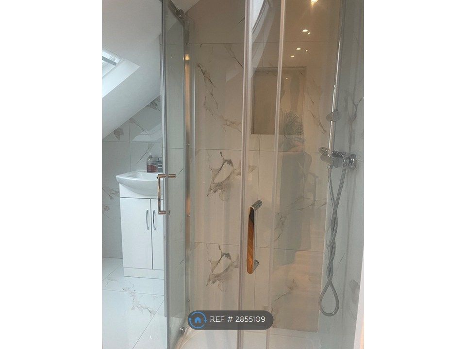Property photo 2 of 3